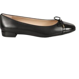Size 9.5 New condition Stuart Weitzman Sleek Bow Flats